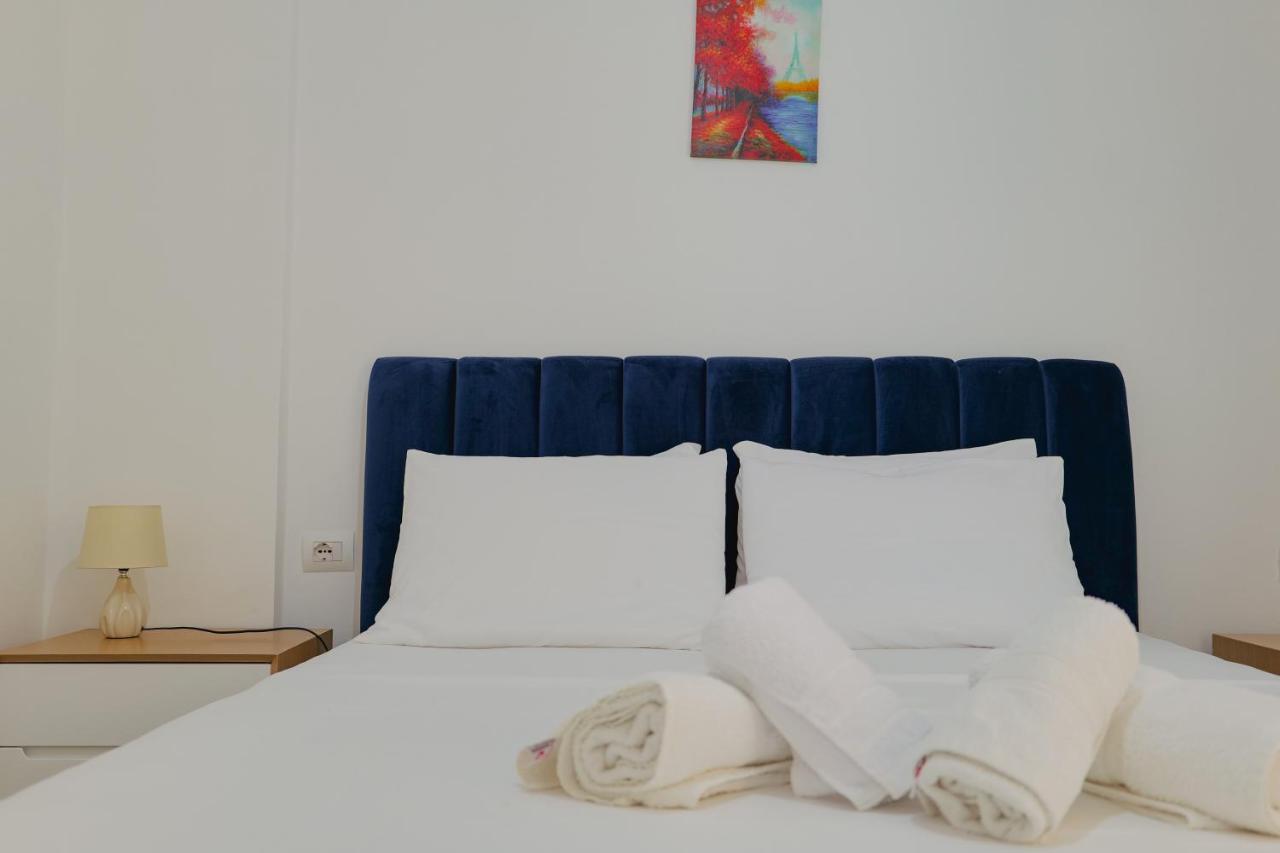 Violeta Apartments Εξαμίλιο Εξωτερικό φωτογραφία